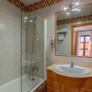 Habitación con Cama Queen